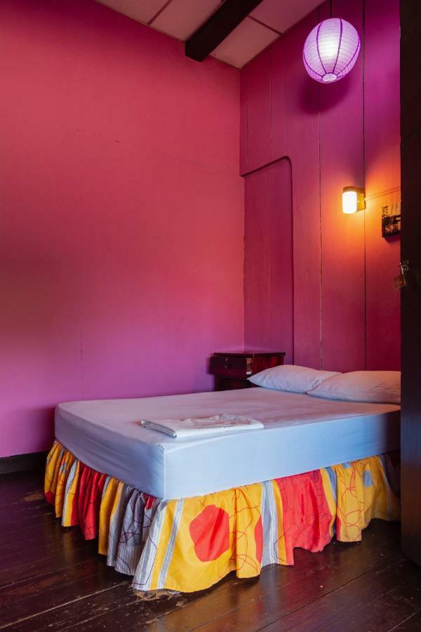 Hostal Lazybones León Esterno foto