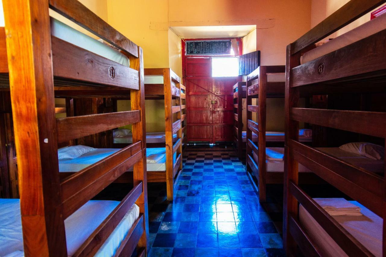Hostal Lazybones León Esterno foto