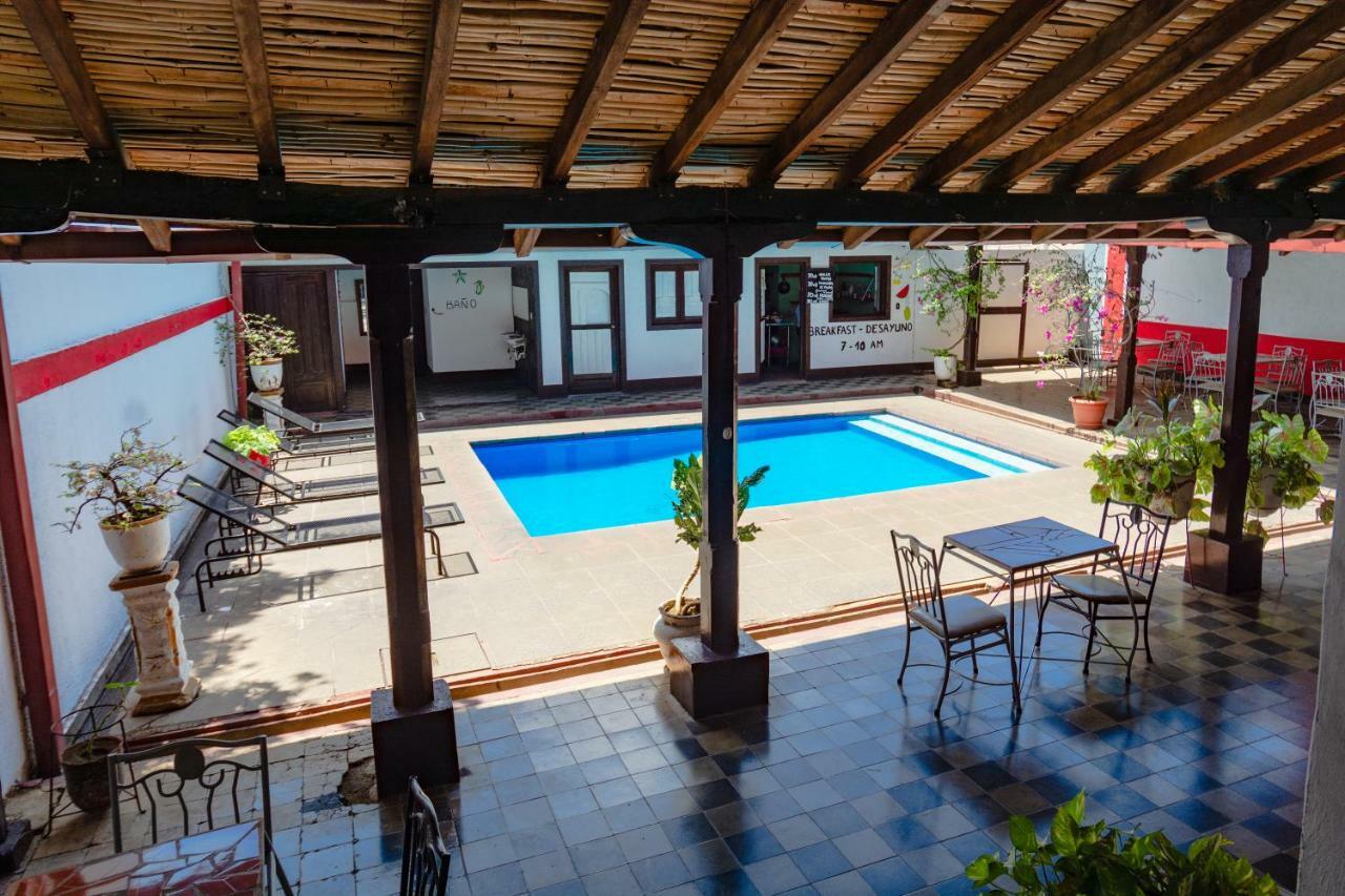 Hostal Lazybones León Esterno foto