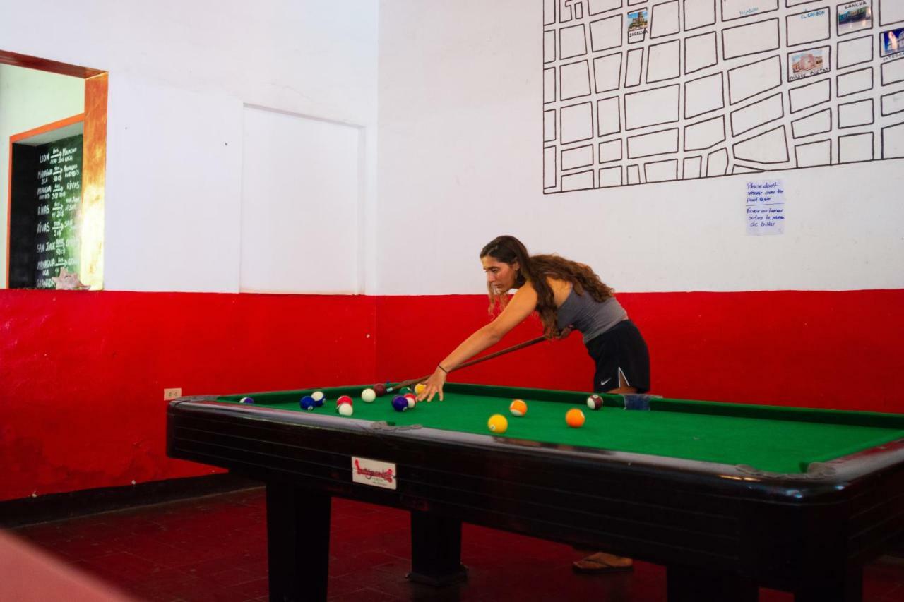 Hostal Lazybones León Esterno foto