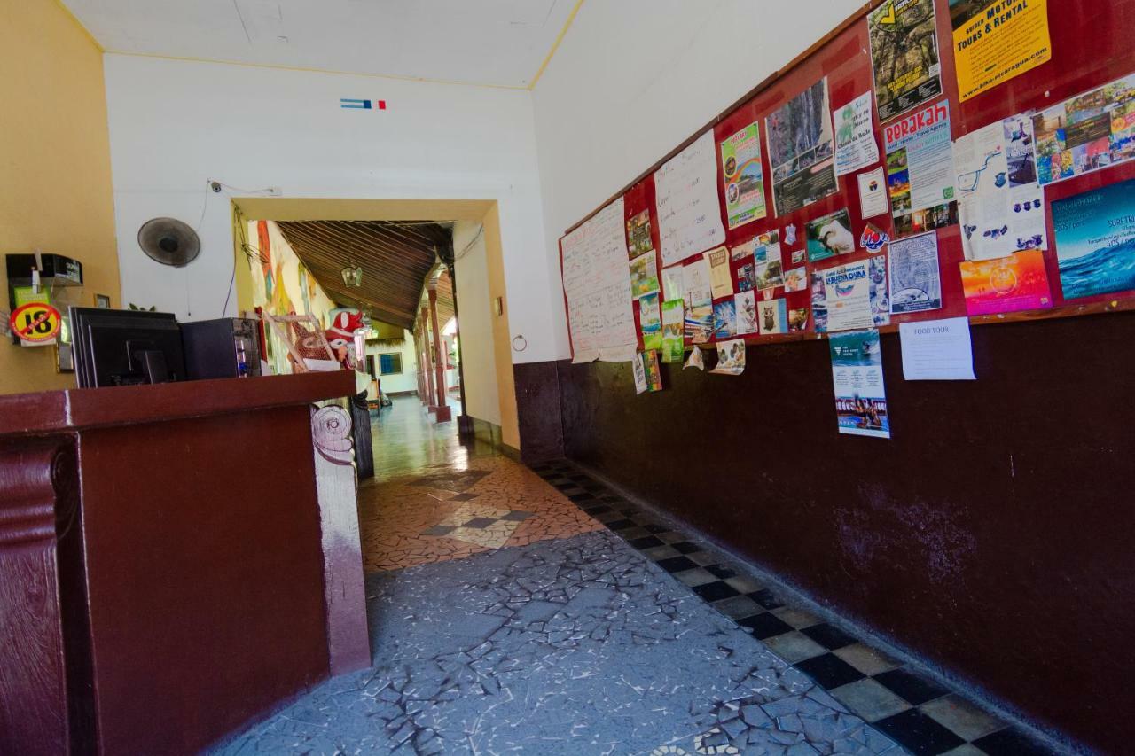 Hostal Lazybones León Esterno foto