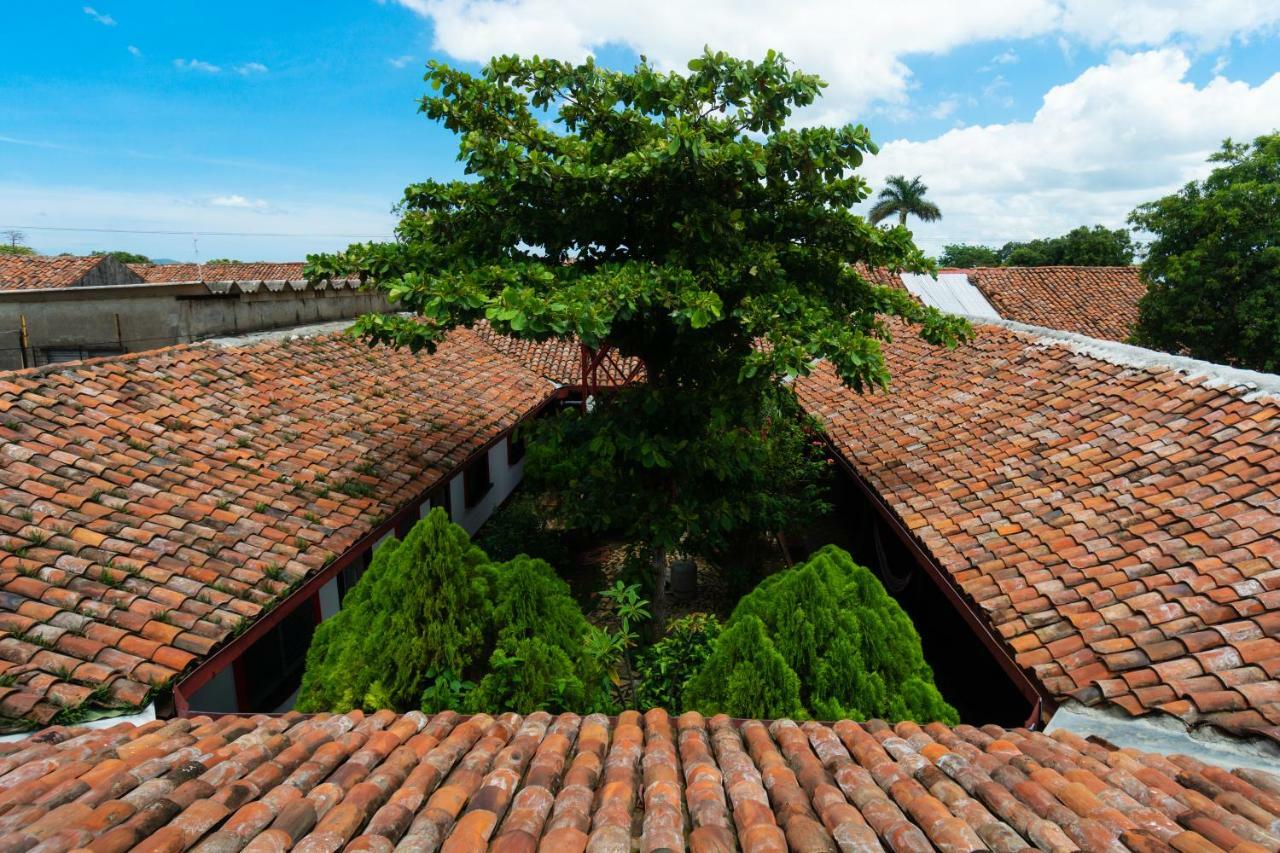 Hostal Lazybones León Esterno foto