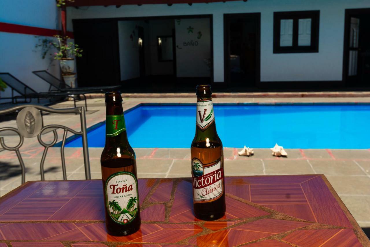 Hostal Lazybones León Esterno foto